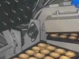 Automatizovaný komplex na pečenie plnených orechových sušienok Roundloaf (RLF) orech